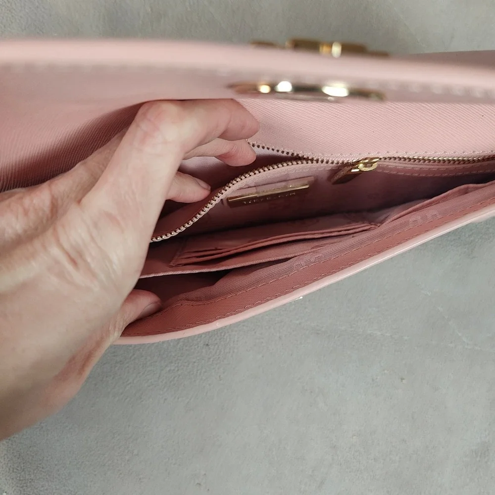 Tory Burch Leather Slim Diana Flap Clutch Blush Pink Saffiano Preppy‎ FLAWS